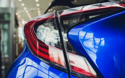 Ceramic Coating vs. Wax in Miami's Climate