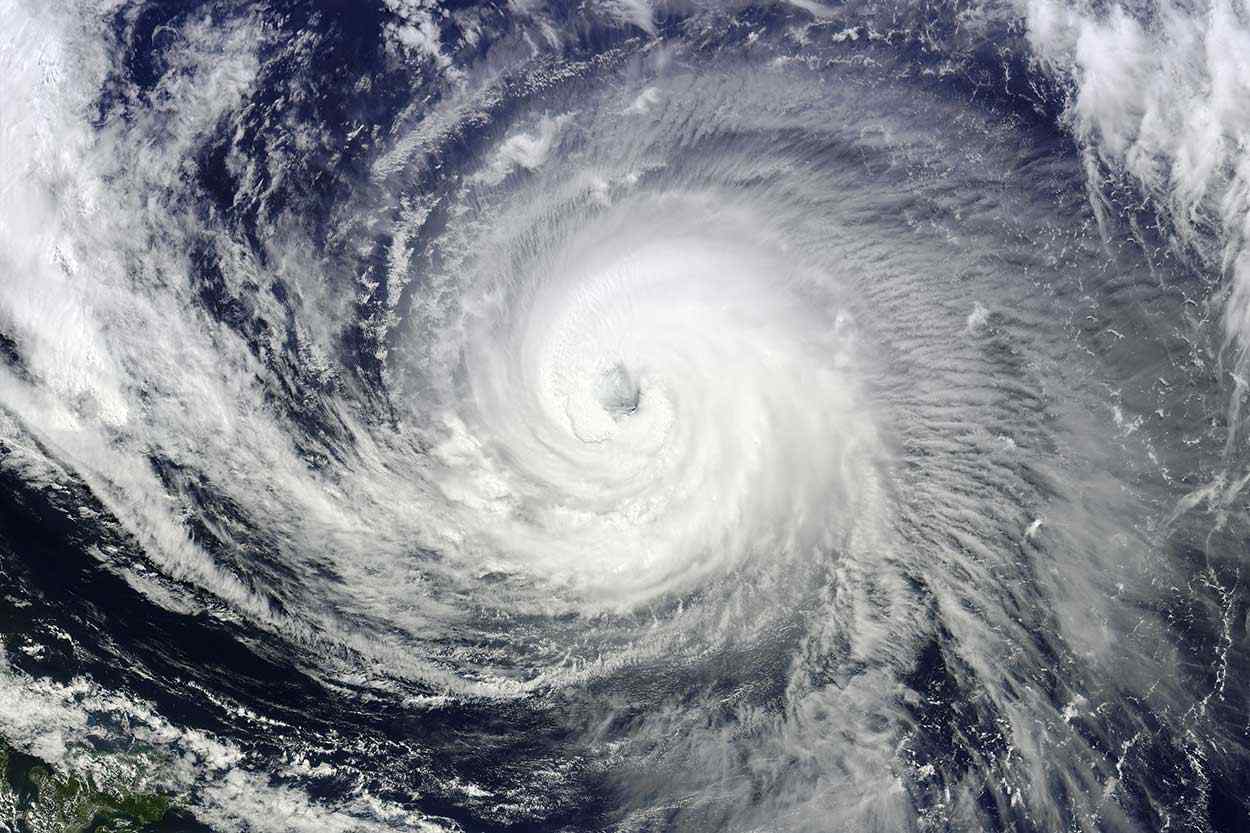 Hurricane Season Car Care: Miami's Complete Storm Protection Guide
